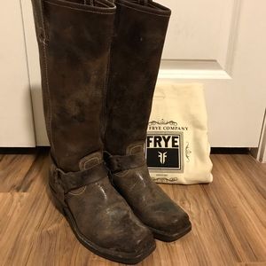🥾Frye harness weathered boots brown size 8
